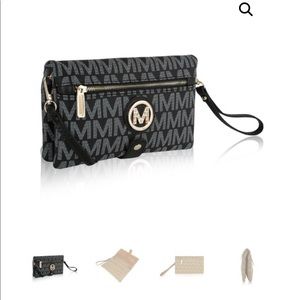 Mia K Farrow crossbody bag/wristlet!